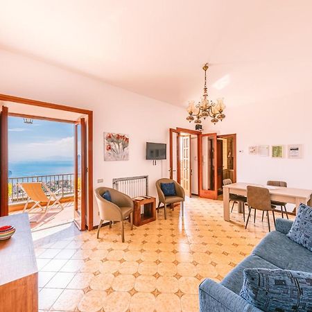 Appartamento Emma In Villa Laura 스칼라 외부 사진